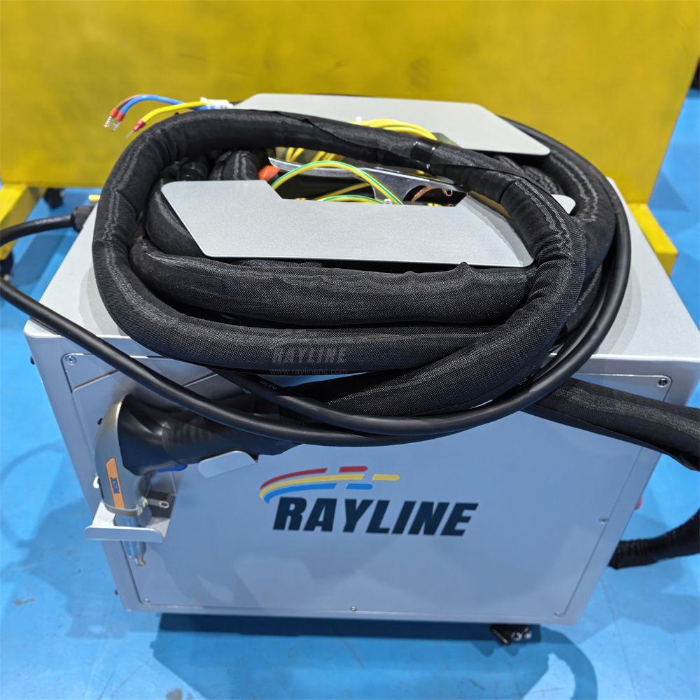 جهاز لحام ليزر محمول فائق الصغ - مراجعة Fiber Laser Cleaning Machine 1000W وسعره