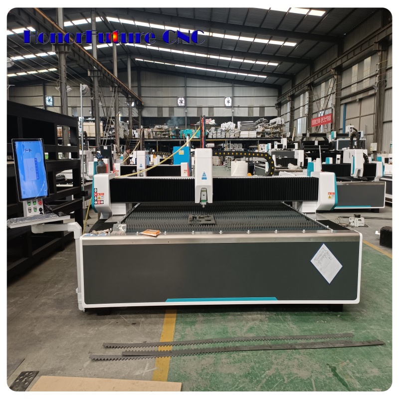 ماكينة قطع بالليزر الليفي 3015 - مراجعة Fiber Laser Cutter 1500W Metal وسعره