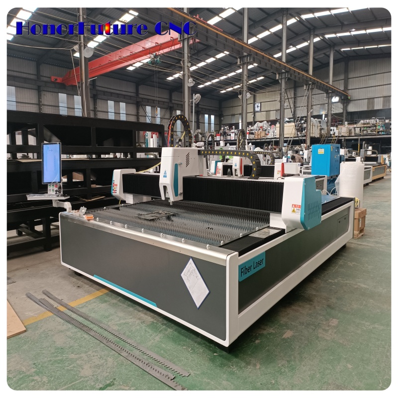 ماكينة قطع بالليزر الليفي 3015 - مراجعة Fiber Laser Cutter 1500W Metal وسعره