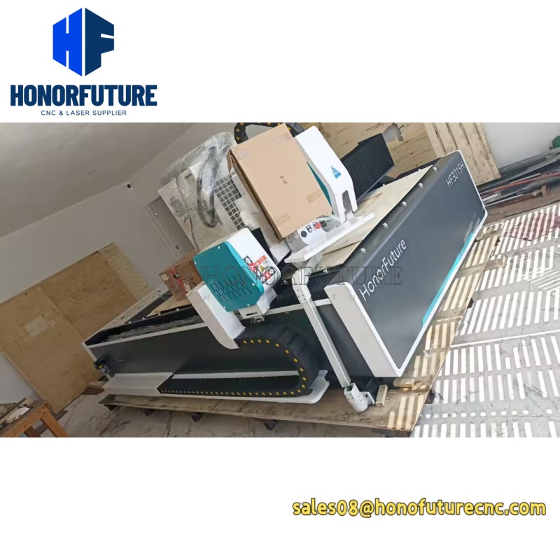 ماكينة قطع بالليزر عالية الجود - مراجعة Fiber Laser Cutter 1500W Metal وسعره