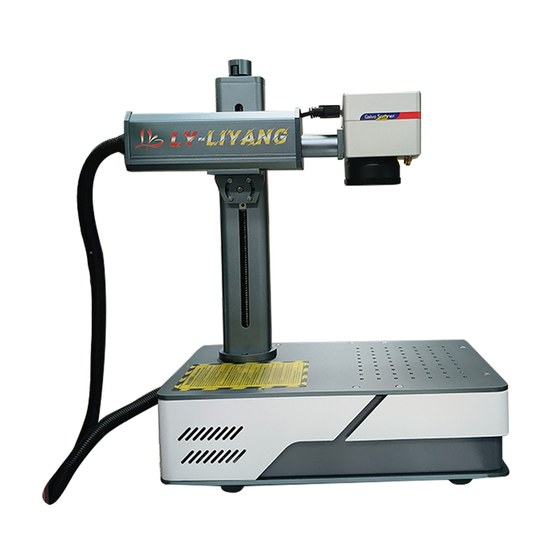 آلة نقش بالليزر الليفي الصغيرة - مراجعة Fiber Laser Engraver 30W Raycus وسعره