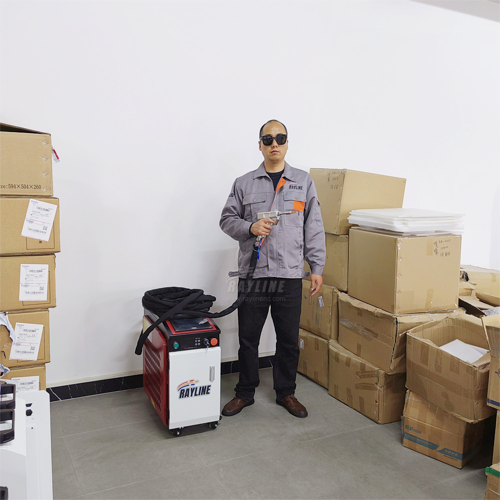 ماكينة لحام ليزر فايبر محمولة  - مراجعة Fiber Laser Welding Machine 1500W وسعره