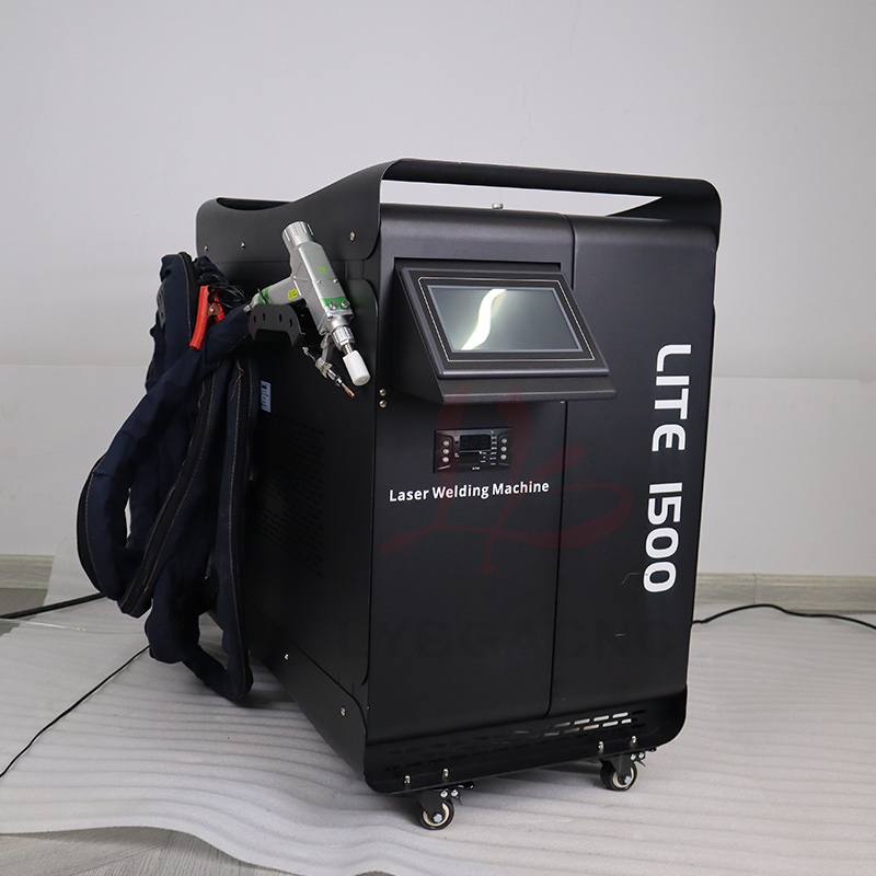 آلة لحام وتنظيف وقطع بالليزر 5 - مراجعة Fiber Laser Cleaning Machine 1000W وسعره