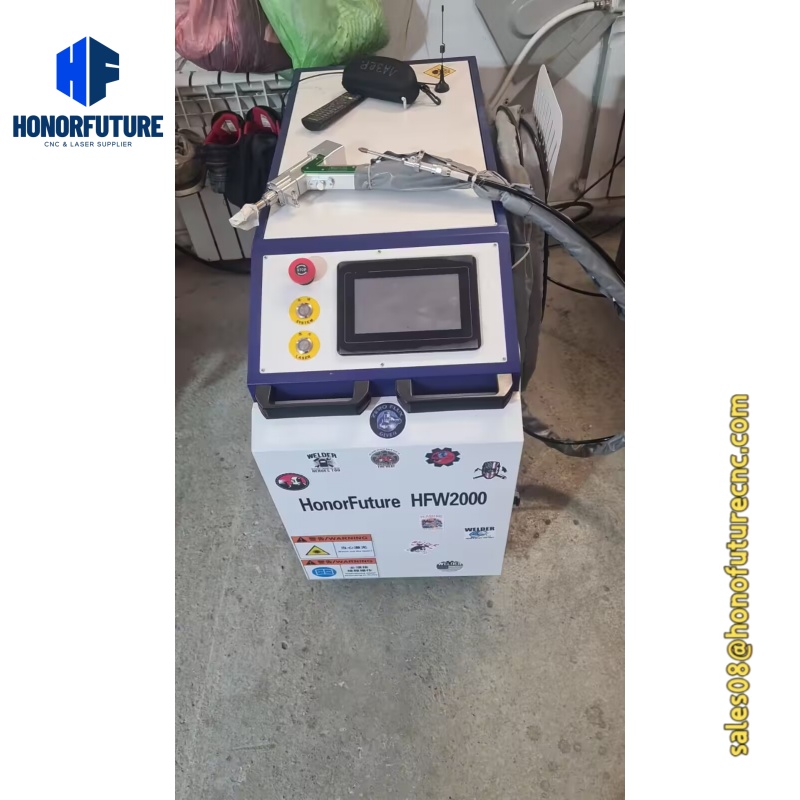 آلة لحام ليزر محمولة بقوة 1500 - مراجعة Fiber Laser Welding Machine 1500W وسعره