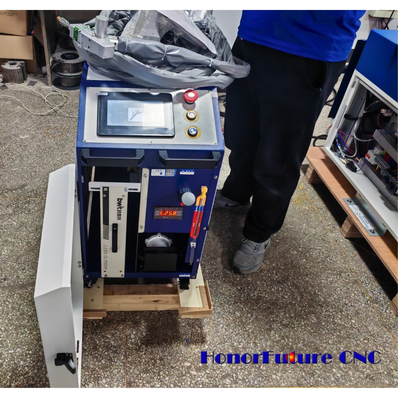 آلة لحام ليزر محمولة بقوة 1500 - مراجعة Fiber Laser Welding Machine 1500W وسعره