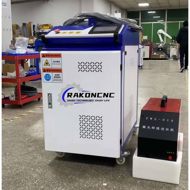 آلة لحام وتنظيف وقطع بالليزر ا - مراجعة Fiber Laser Cleaning Machine 1000W وسعره